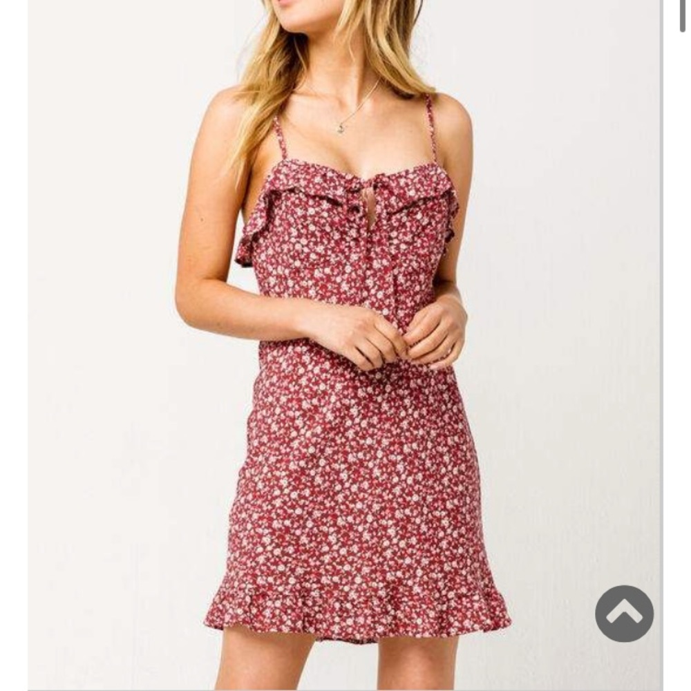 SKY AND SPARROW Floral Ruffle Dress